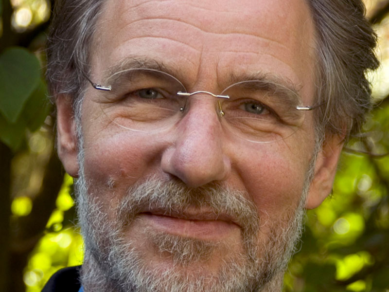 Jan Jonker is een bevlogen spreker. Boek hem voor een inspirerende lezing. Jan Jonker is een bevlogen spreker. Boek hem voor een inspirerende lezing.